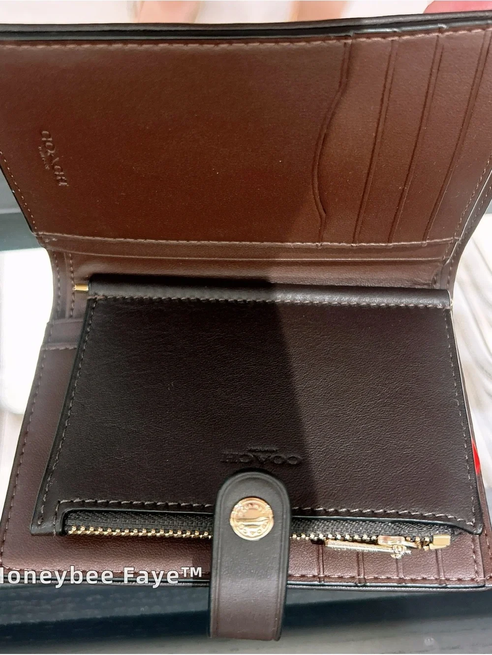 COACH 2–in-1 Maple Leather Wallet with Gold Logo cfk09